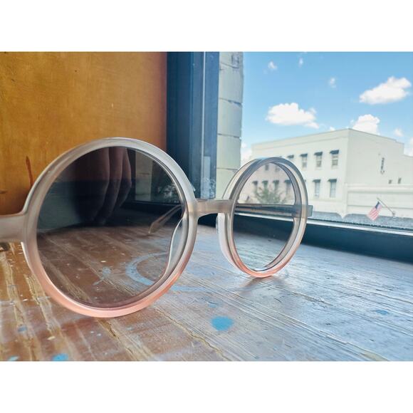 VALLEY EYEWEAR Prospect Tan Musk Fade Gray Gradient Lenses Sunglasses - Picture 8 of 12